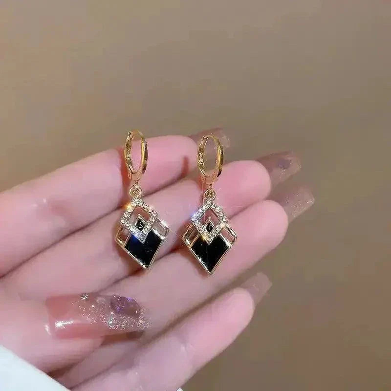Rhinestone Black Rhombus Stone Earrings with Gold Ear Buckles